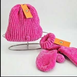 Kurt Geiger Chenile Pink Hat and Gloves Set NWT